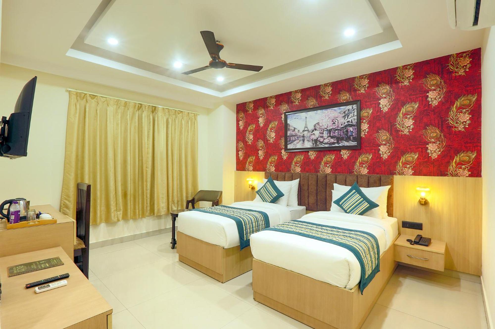 Hotel Green Lotus Luxe Ґурґаон Екстер'єр фото