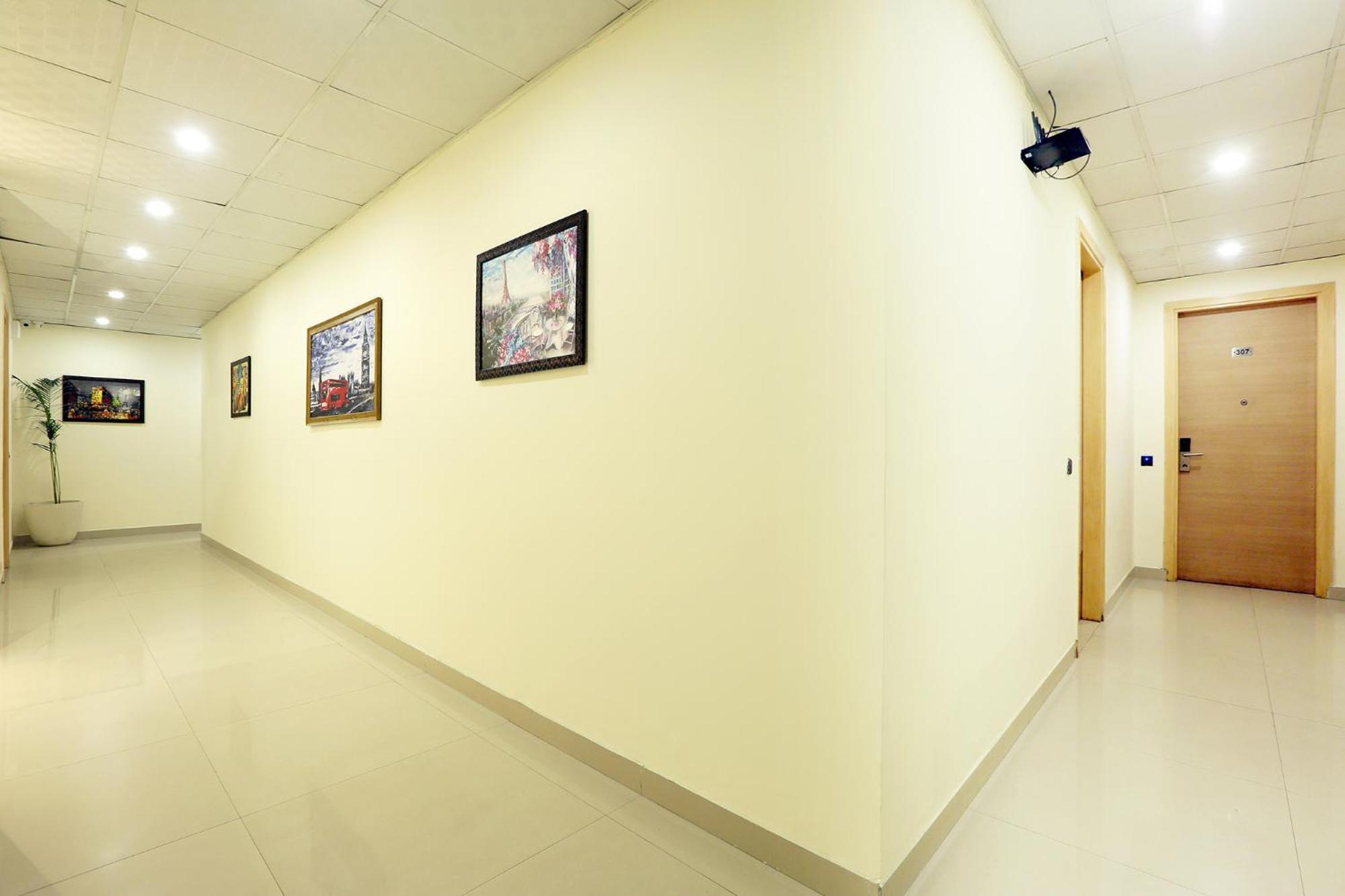 Hotel Green Lotus Luxe Ґурґаон Екстер'єр фото