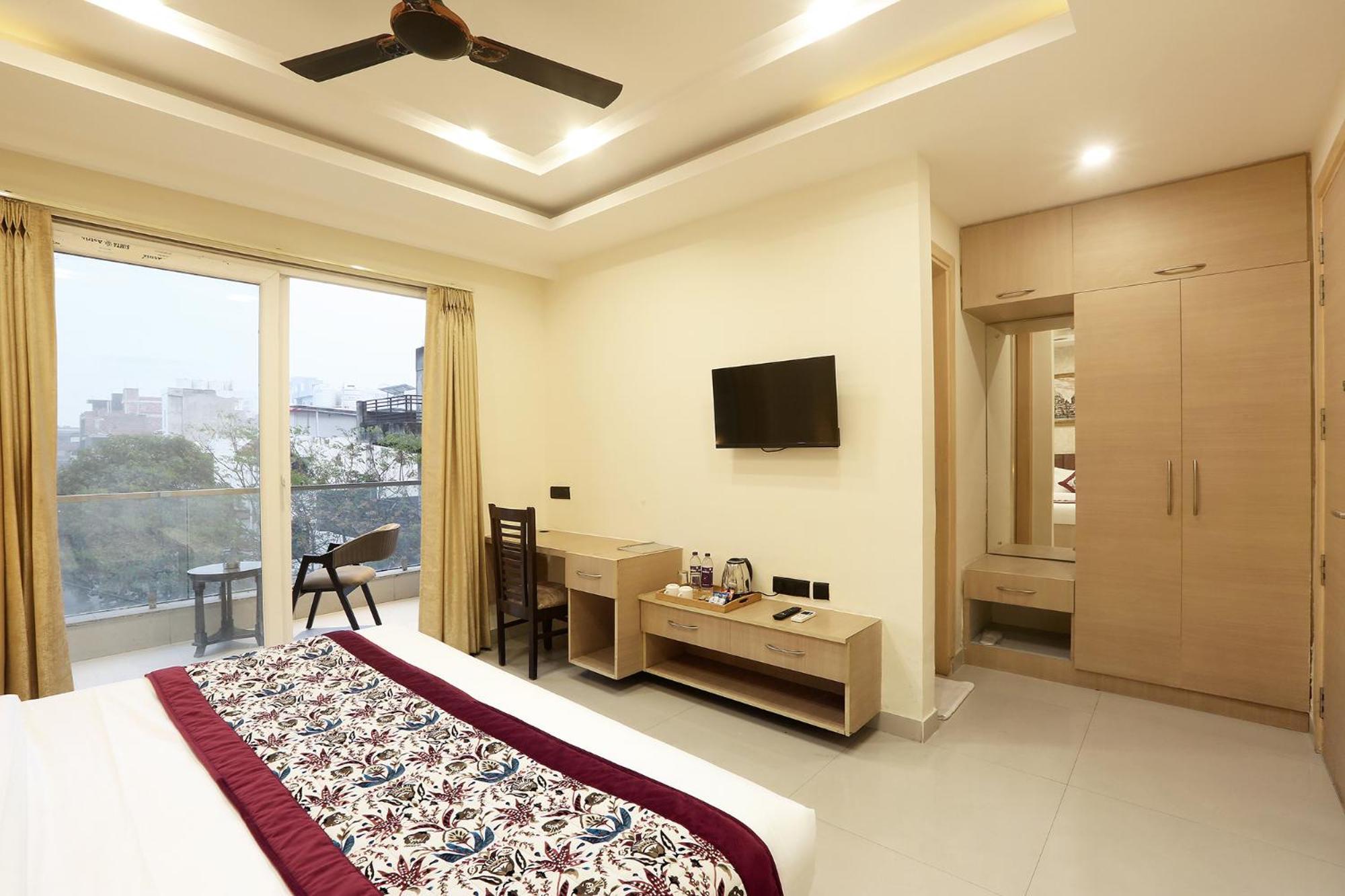 Hotel Green Lotus Luxe Ґурґаон Екстер'єр фото