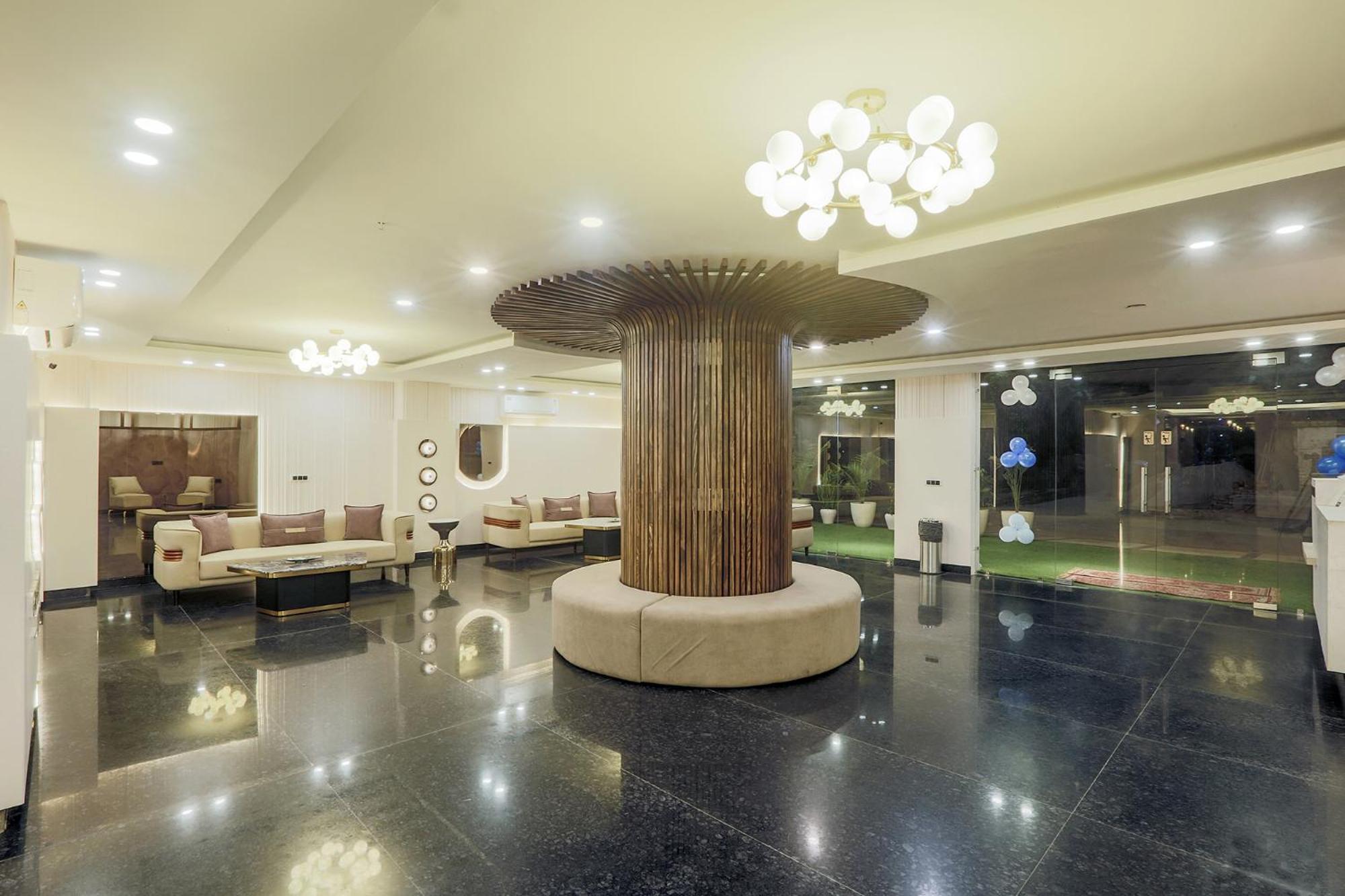 Hotel Green Lotus Luxe Ґурґаон Екстер'єр фото