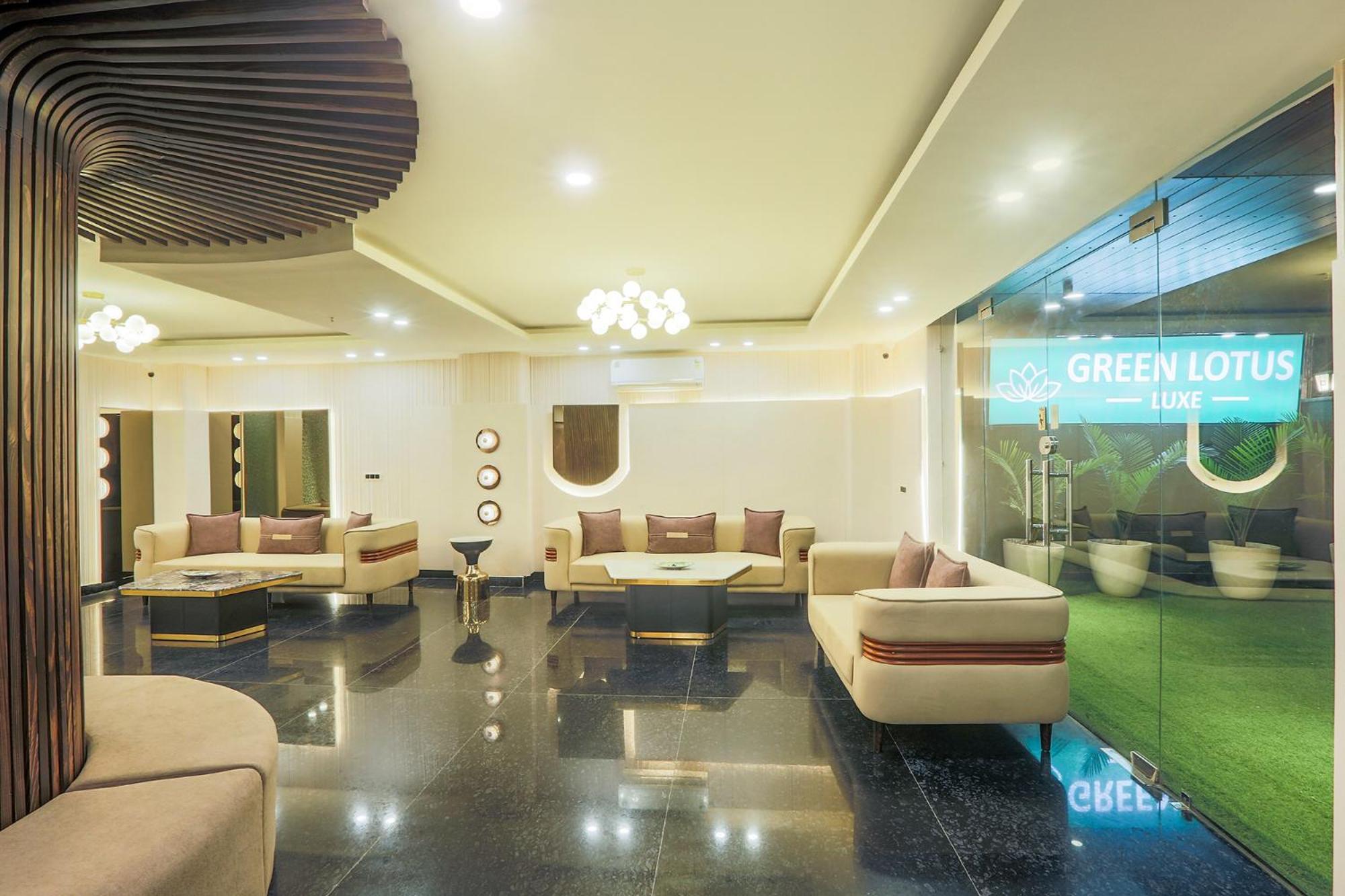 Hotel Green Lotus Luxe Ґурґаон Екстер'єр фото